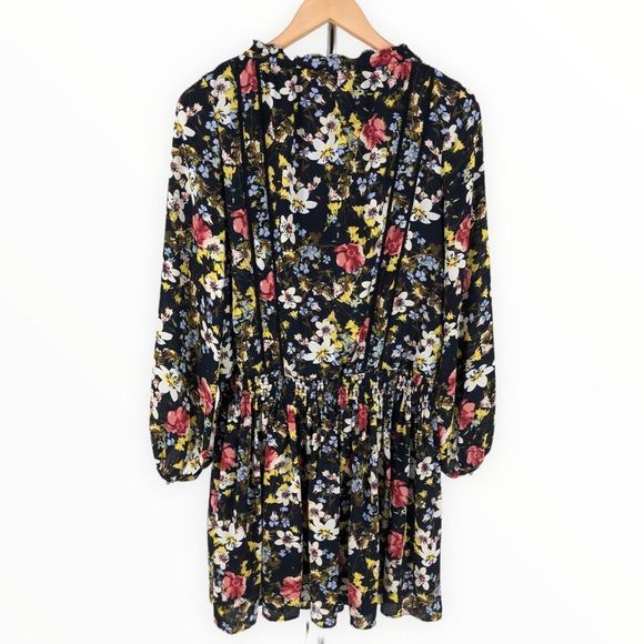 Banana Republic Valeri Long Sleeve Floral Smocked Waist Dress size Medium - Picture 11 of 14